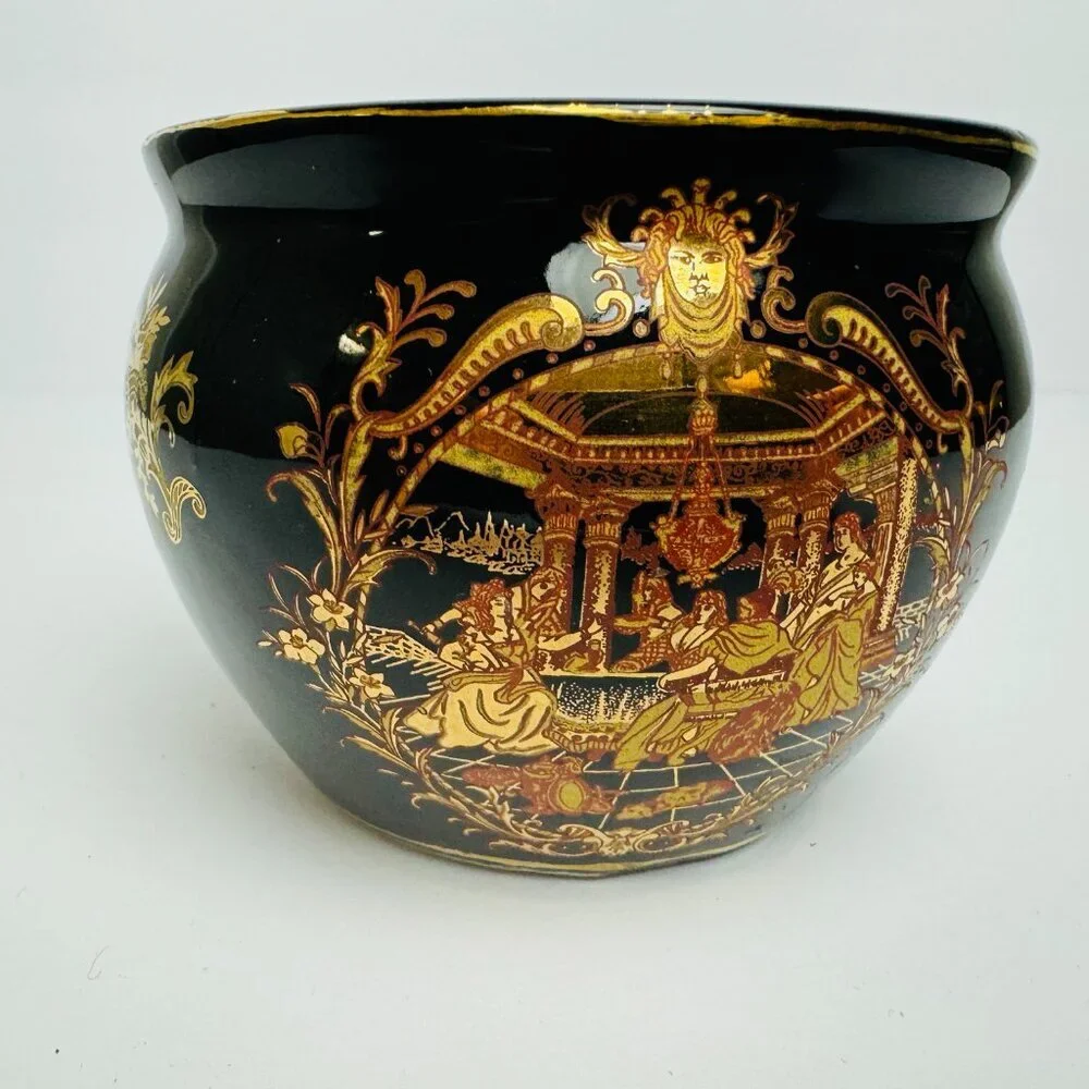 Vintage Mid 20th Century Chinese Black and Gold Vase Pot